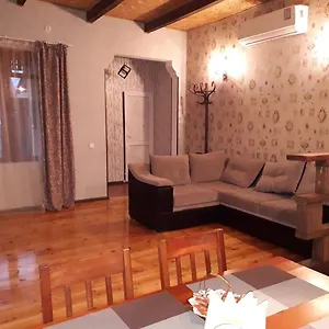 Holiday Apartment Апартаменты