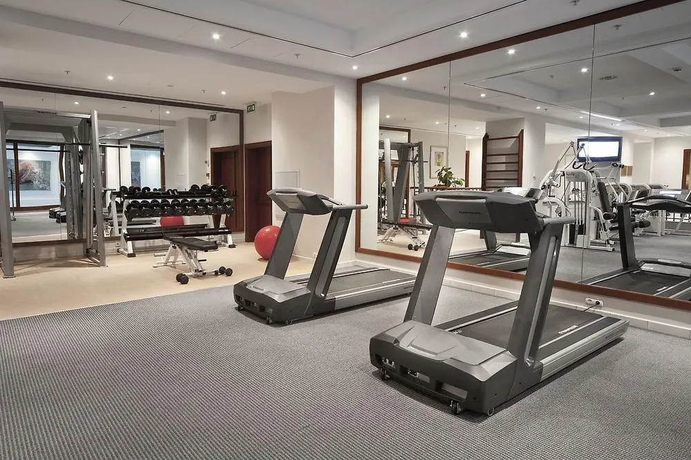 Courtyard By Marriott Tbilisi Hotel 4*,