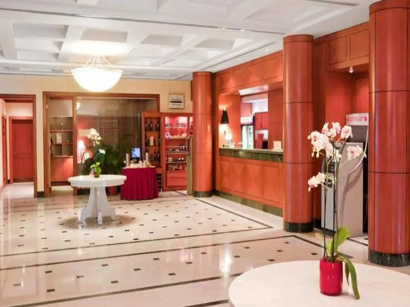 Courtyard By Marriott Tbilisi Hotel 4*,