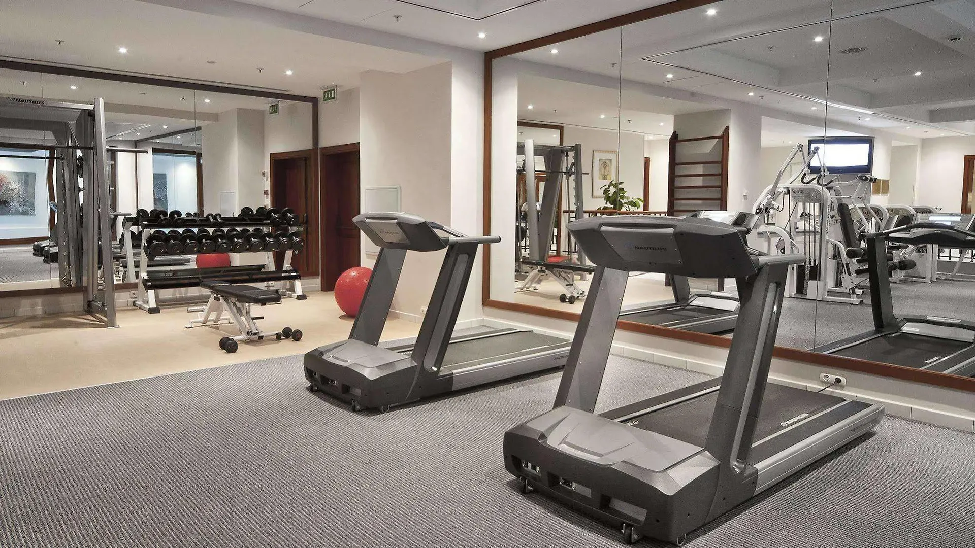 ****  Courtyard By Marriott Tbilisi Hotel Georgia